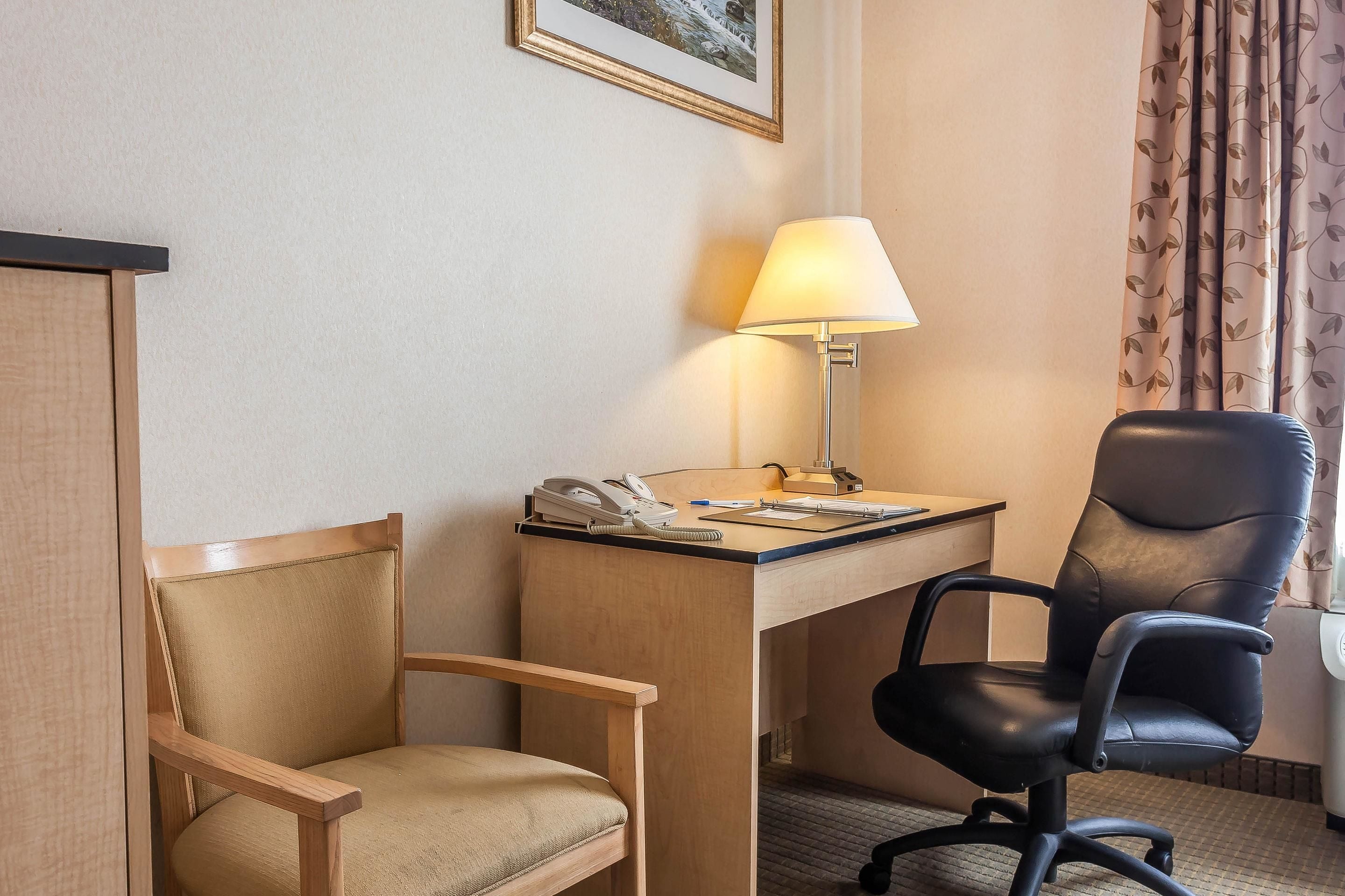 standard room, 2 queen beds, non smoking | desk, iron/ironing board, free wifi, bed sheets