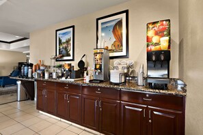 Free daily continental breakfast 