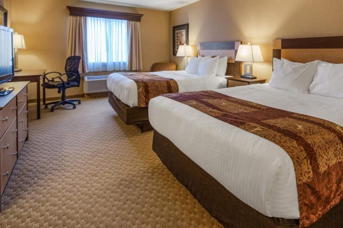 1 bedroom, in-room safe, laptop workspace, iron/ironing board