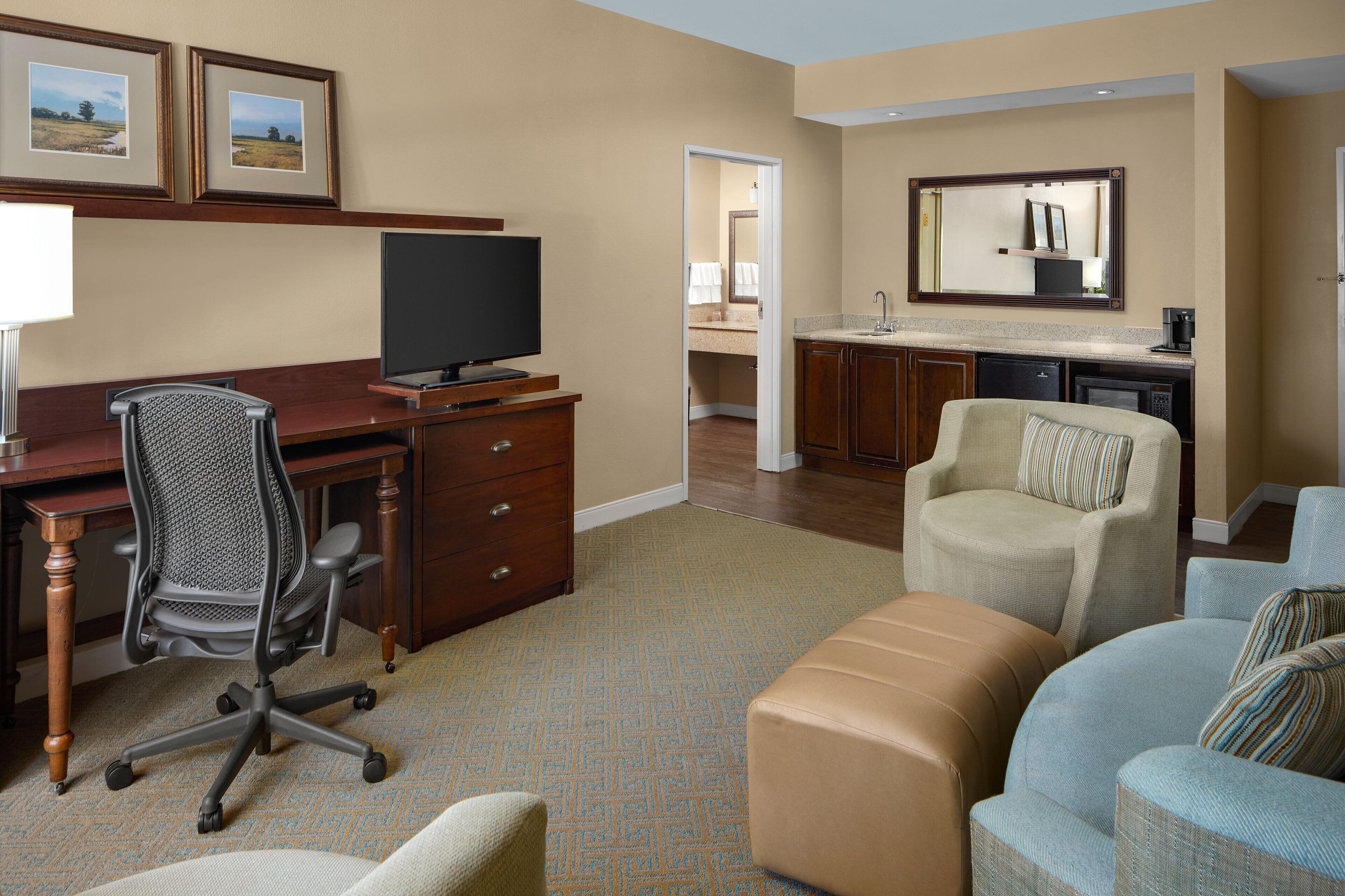 32-inch smart tv with cable channels, tv, netflix