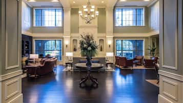 Lobby-Lounge