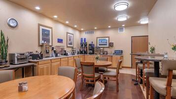 Café da manhã continental grátis todos os dias