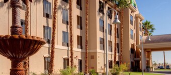 Holiday Inn Express & Suites Yuma by IHG