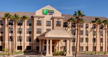 Holiday Inn Express & Suites Yuma by IHG