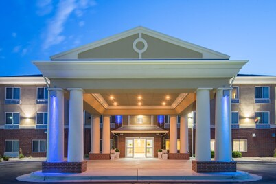 Holiday Inn Express Hotel & Suites El Dorado, Kansas by IHG