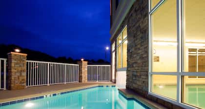 Holiday Inn Express & Suites Asheville Downtown by IHG