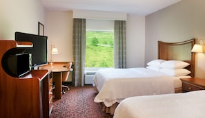 Premium bedding, down comforters, pillowtop beds, laptop workspace - Hampton Inn & Suites Pittsburgh-Meadow Lands (Washington)