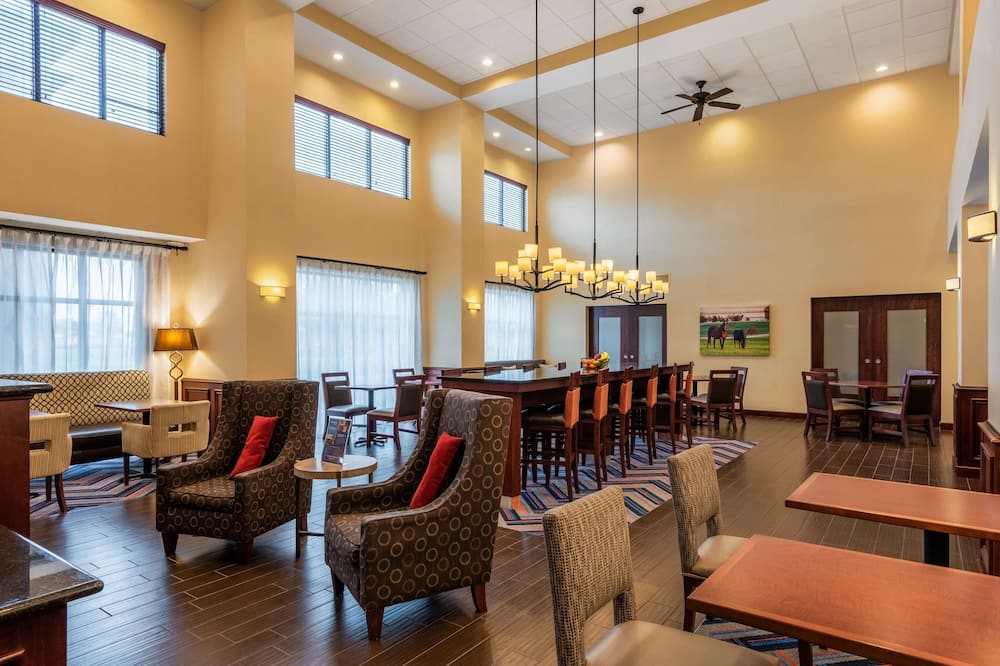 Hampton Inn & Suites Hopkinsville