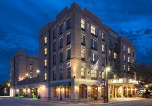 Exterior - Holiday Inn Savannah Historic District by IHG (Savannah)