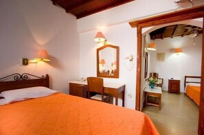 In-room safe, free WiFi, bed sheets