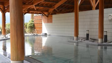 室外 Spa 池