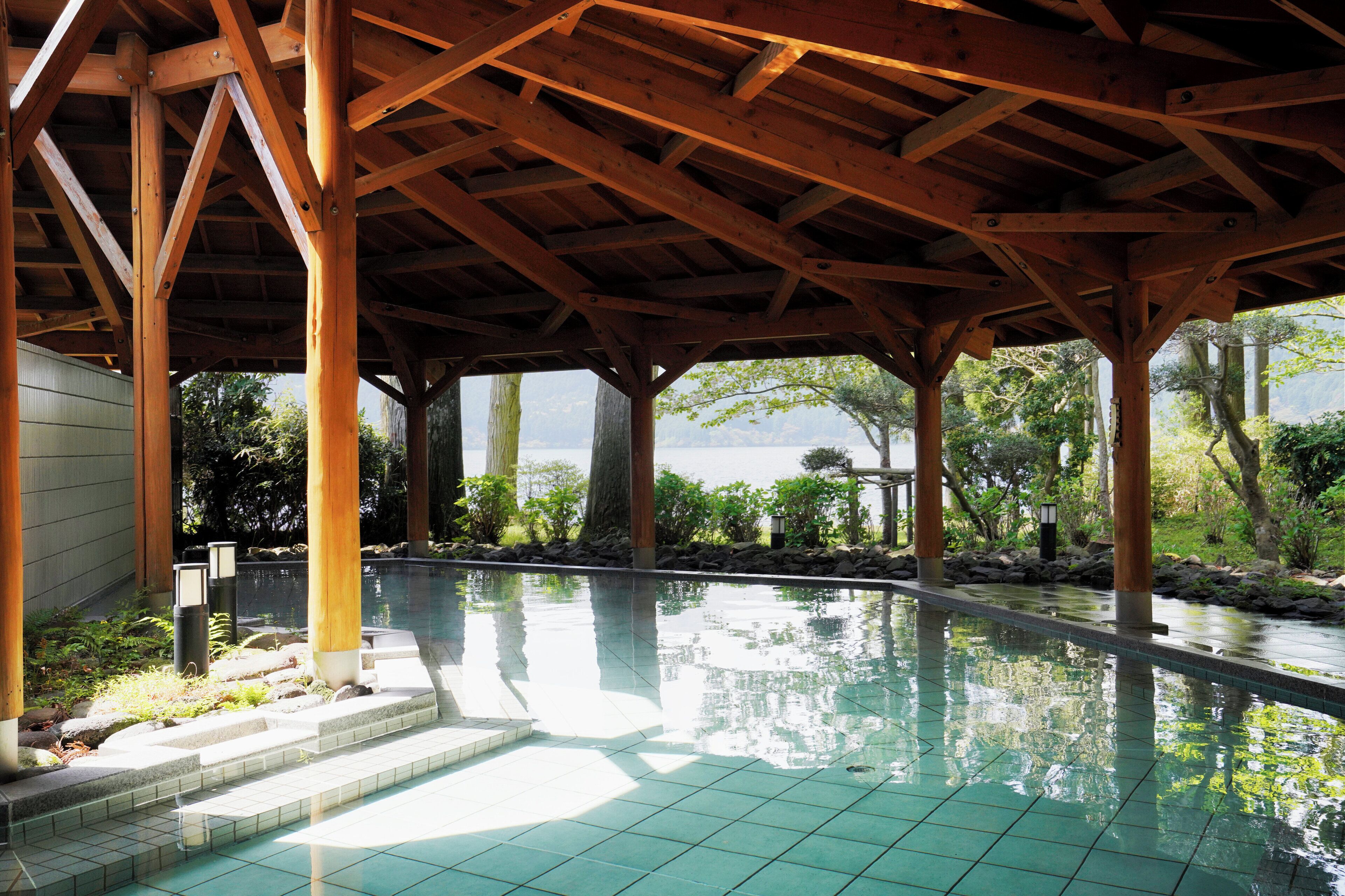 ห้องอาบน้ำสาธารณะ