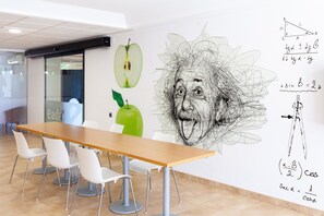 Snack bar