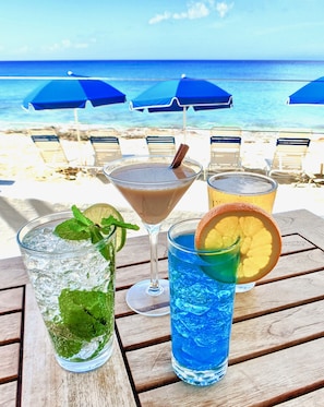 Poolbar