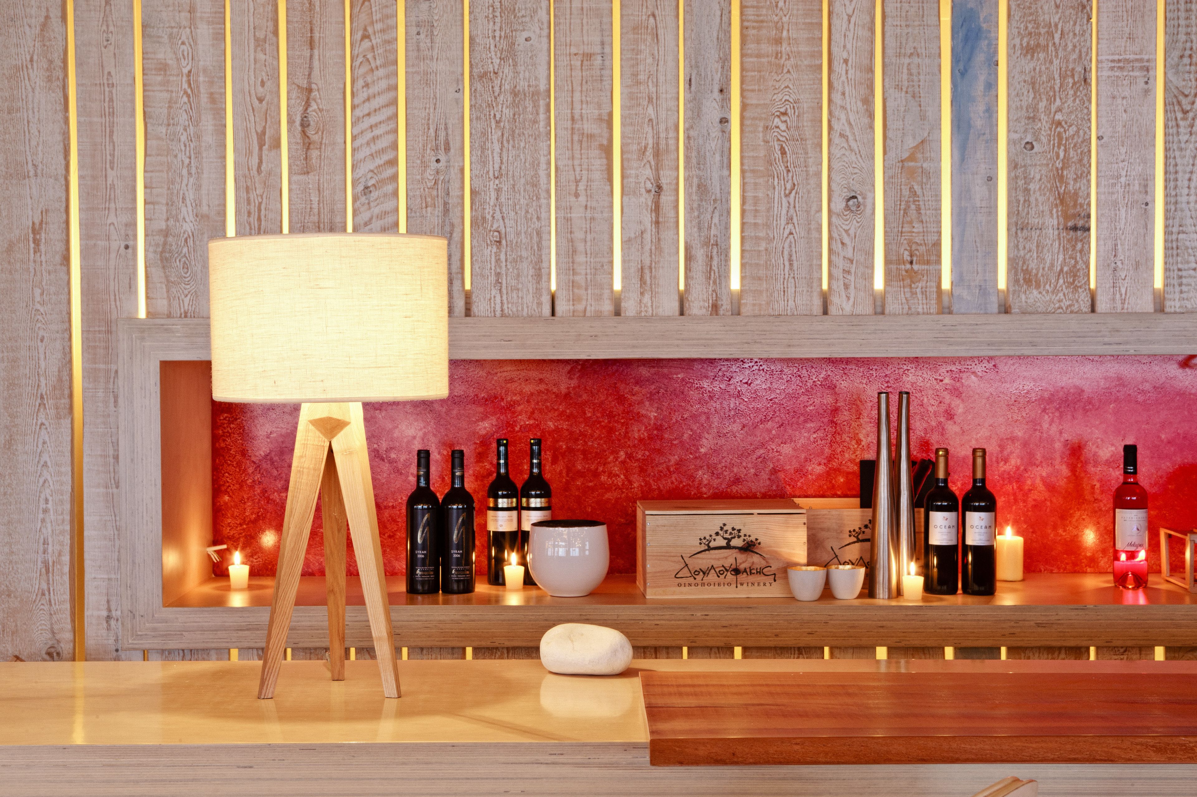 3 restaurants, breakfast, lunch, dinner served; greek cuisine