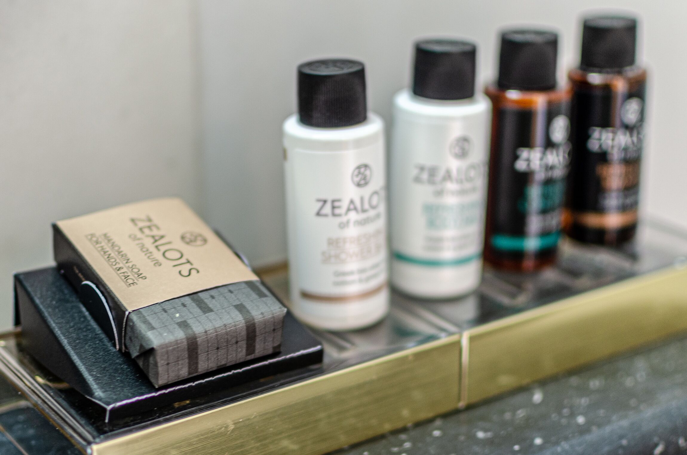 comfort room, 2 bedrooms (knossos boutique) | bathroom amenities | free toiletries, bathrobes, towels