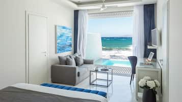 Premium bedding, minibar, in-room safe, desk