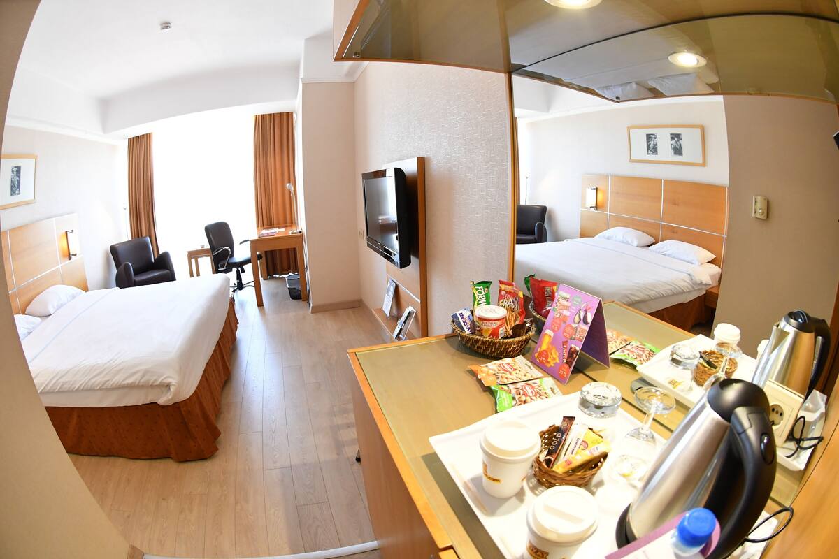 Chambre Supérieure | Minibar, coffres-forts dans les chambres, bureau