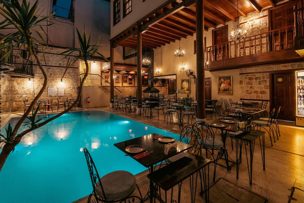 Mediterra Art Hotel