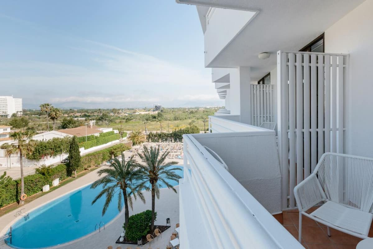 Premium bedding, memory-foam beds, minibar, in-room safe