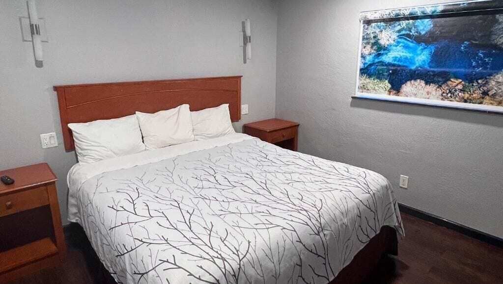 Desk, blackout drapes, iron/ironing board, free WiFi