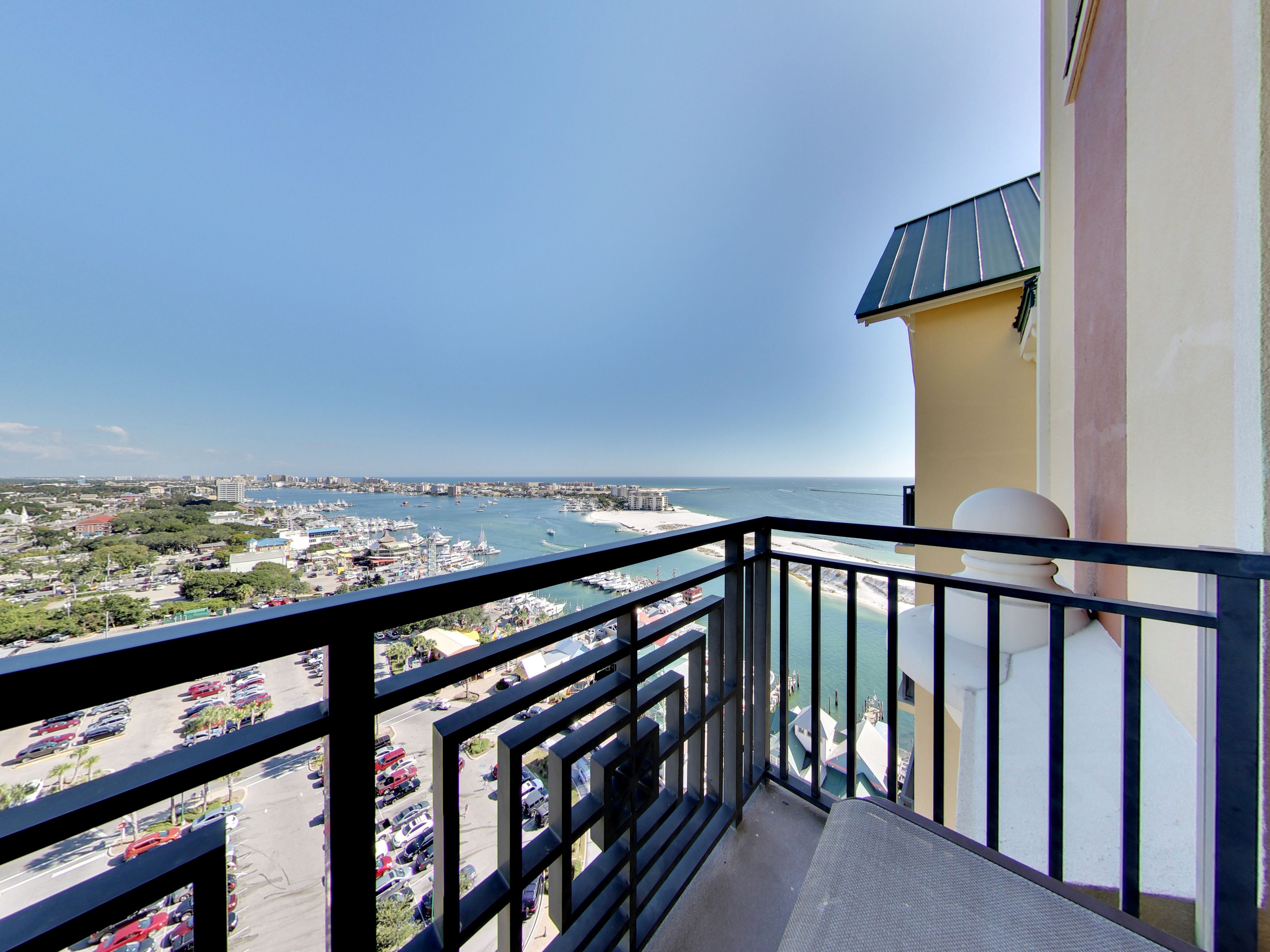 Appart'hôtel Luxe, 3 chambres, cuisine, vue ville | 1 chambre, literie de qualité supérieure