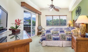 Premium bedding, in-room safe, iron/ironing board, free WiFi