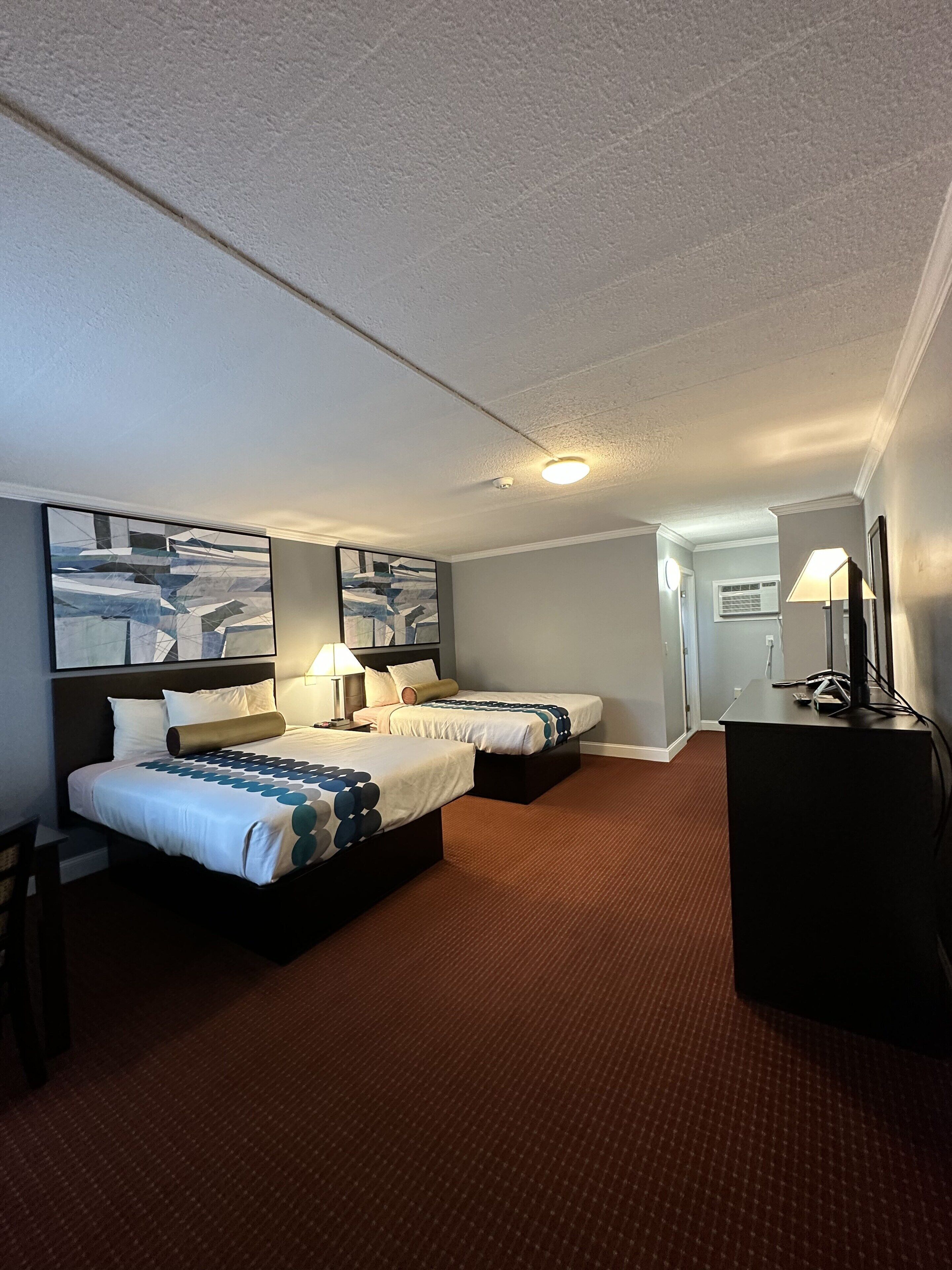 Chambre Standard, 2 grands lits, non-fumeur | Literie de qualité, bureau, fer et planche à repasser