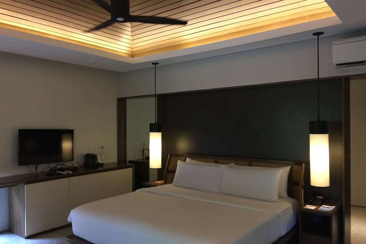 1 bedroom, premium bedding, down comforters, in-room safe