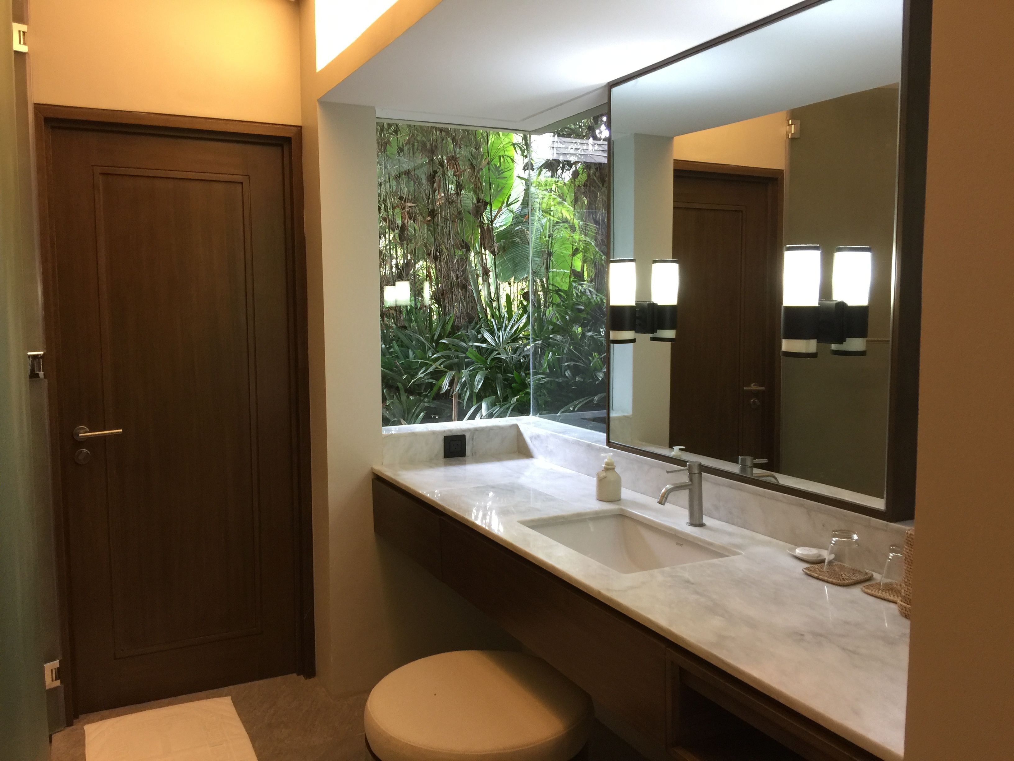 Ducha, cabezal de ducha tipo lluvia, artículos de tocador de diseñador