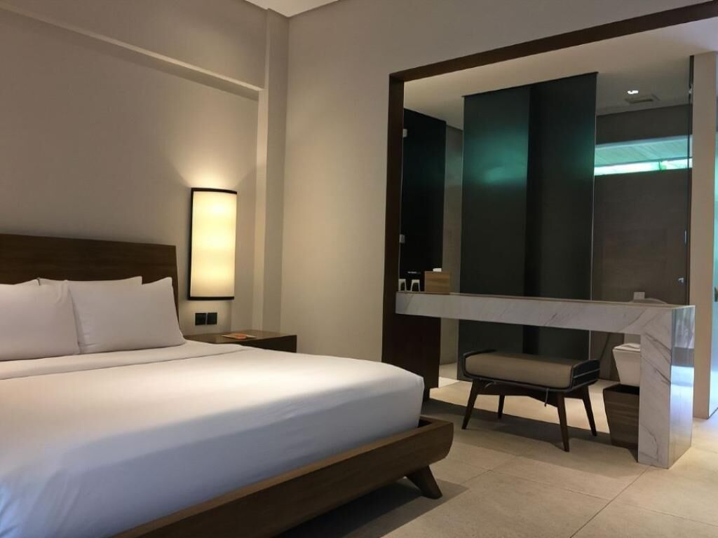 1 bedroom, premium bedding, down duvets, in-room safe