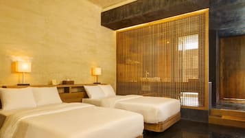Junior Suite | 1 bedroom, premium bedding, down comforters, in-room safe