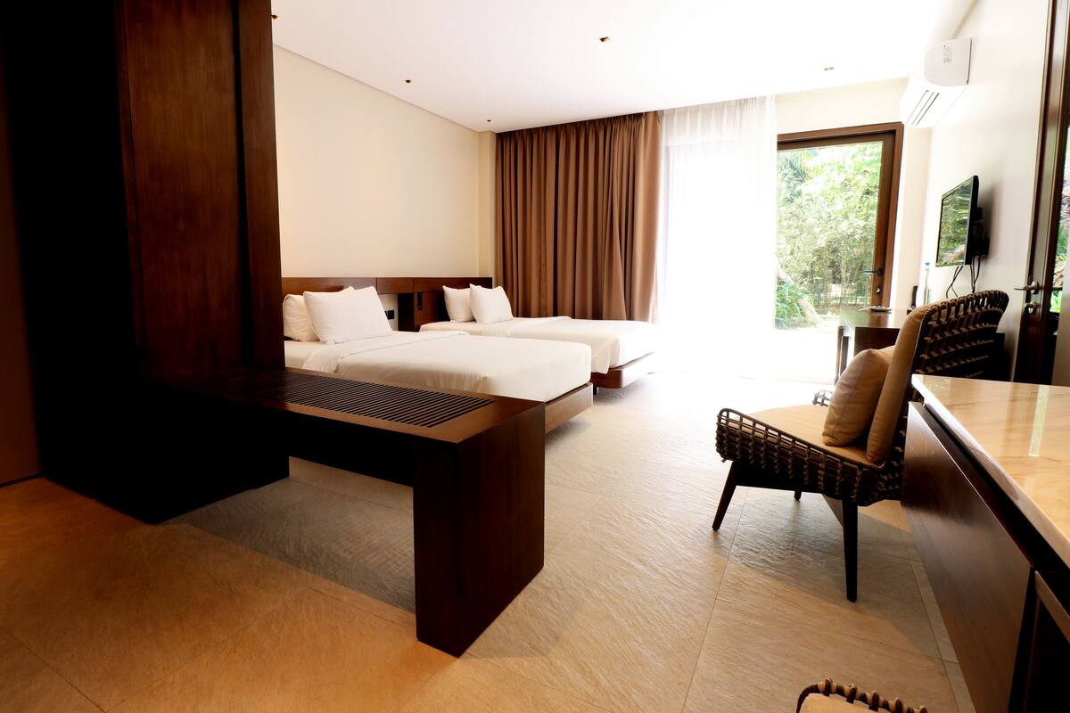 Deluxe Twin Room | 1 bedroom, premium bedding, down duvets, in-room safe