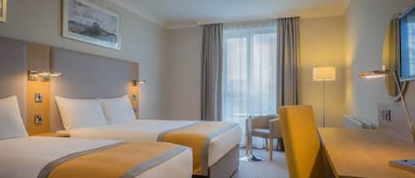 Coffres-forts dans les chambres, bureau, rideaux occultants