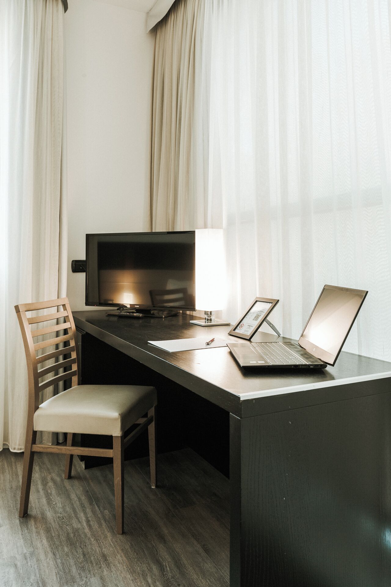 1 bedroom, minibar, in-room safe, desk