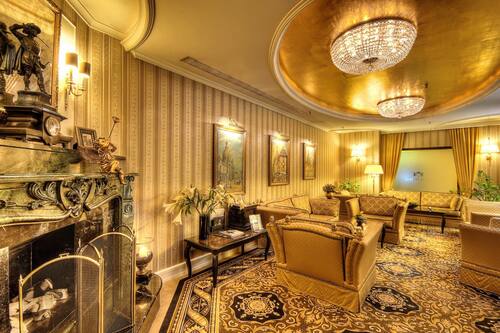 Sala de estar en el lobby