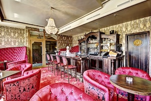 Bar (on property) - Suitess - An der Frauenkirche (Dresden)