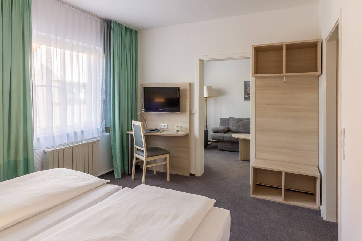 double room | desk, blackout curtains, cots/infant beds, free wifi