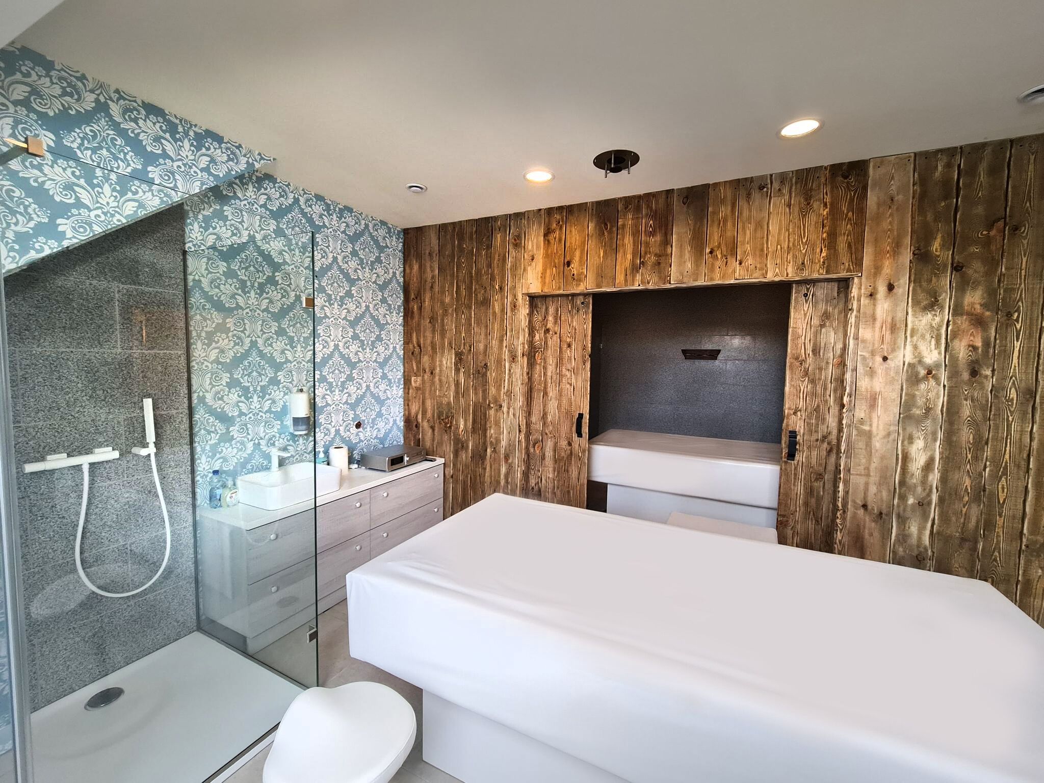 couples treatment room(s), sauna, steam room, body treatments