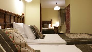 Economy-Doppelzimmer | 1 Schlafzimmer, hochwertige Bettwaren, Minibar, Zimmersafe