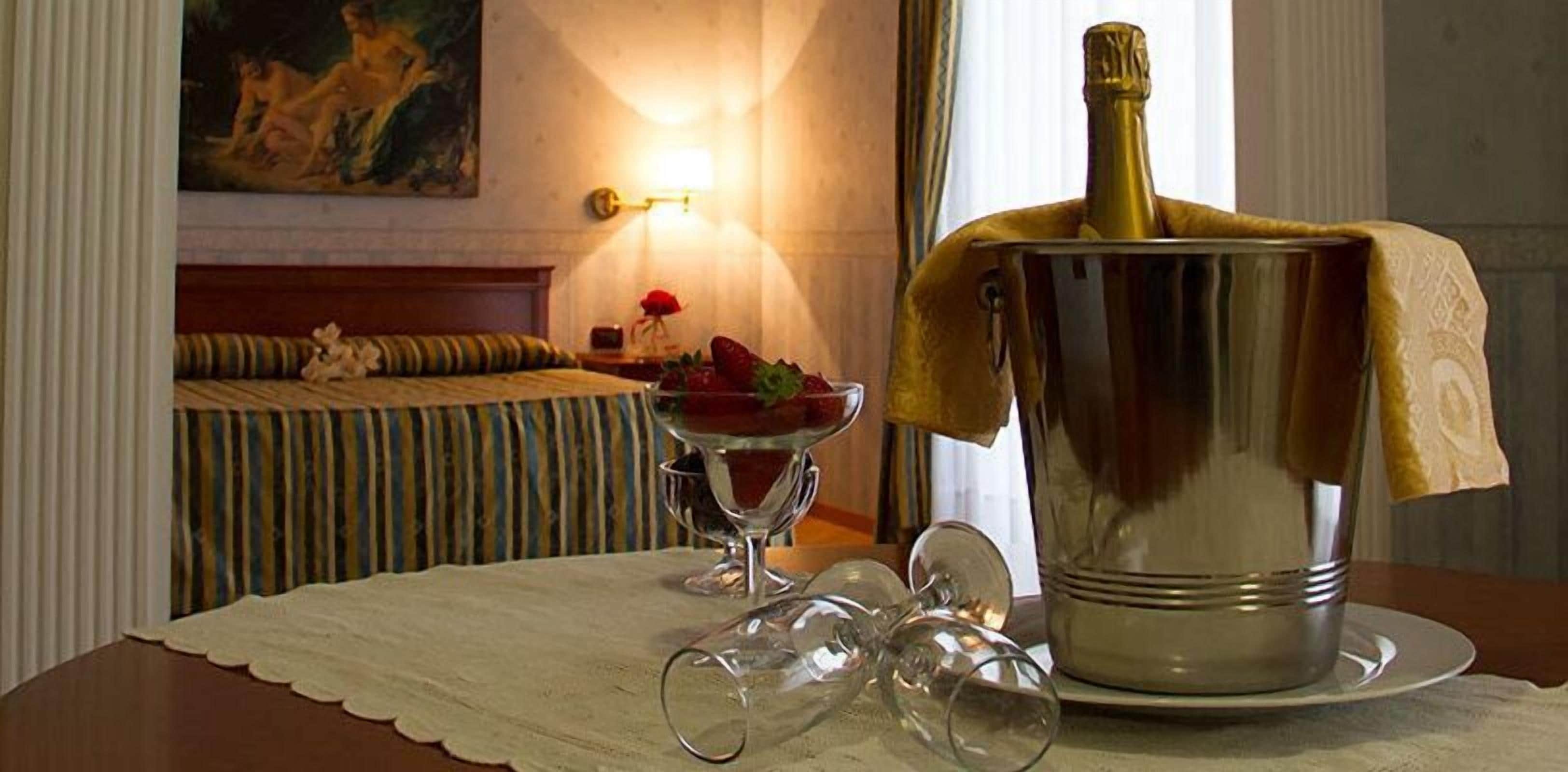 Chambre Quadruple Standard, balcon | Équipements de la chambre