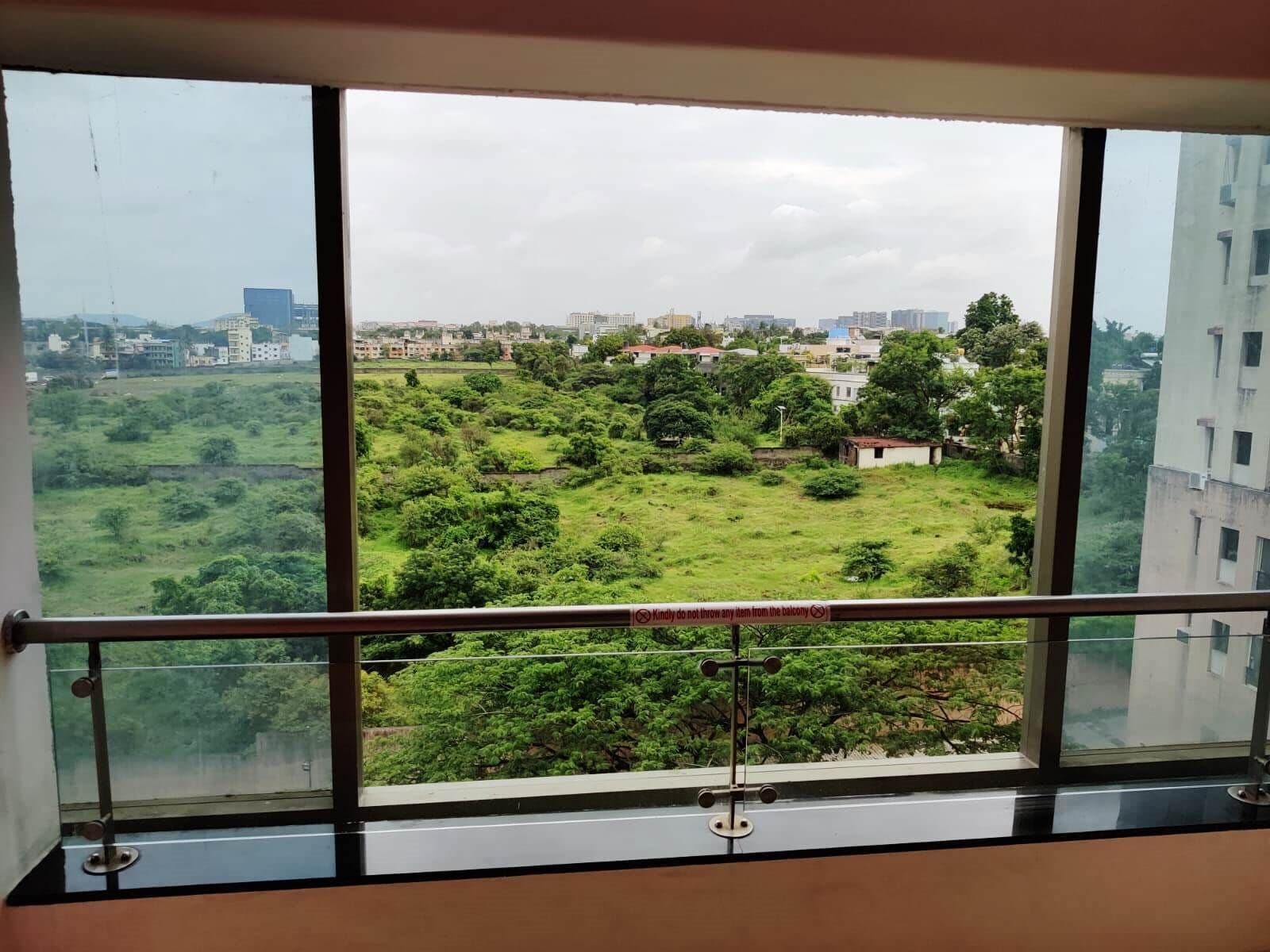 Executive Suite | 1 bedroom, minibar, in-room safe, desk