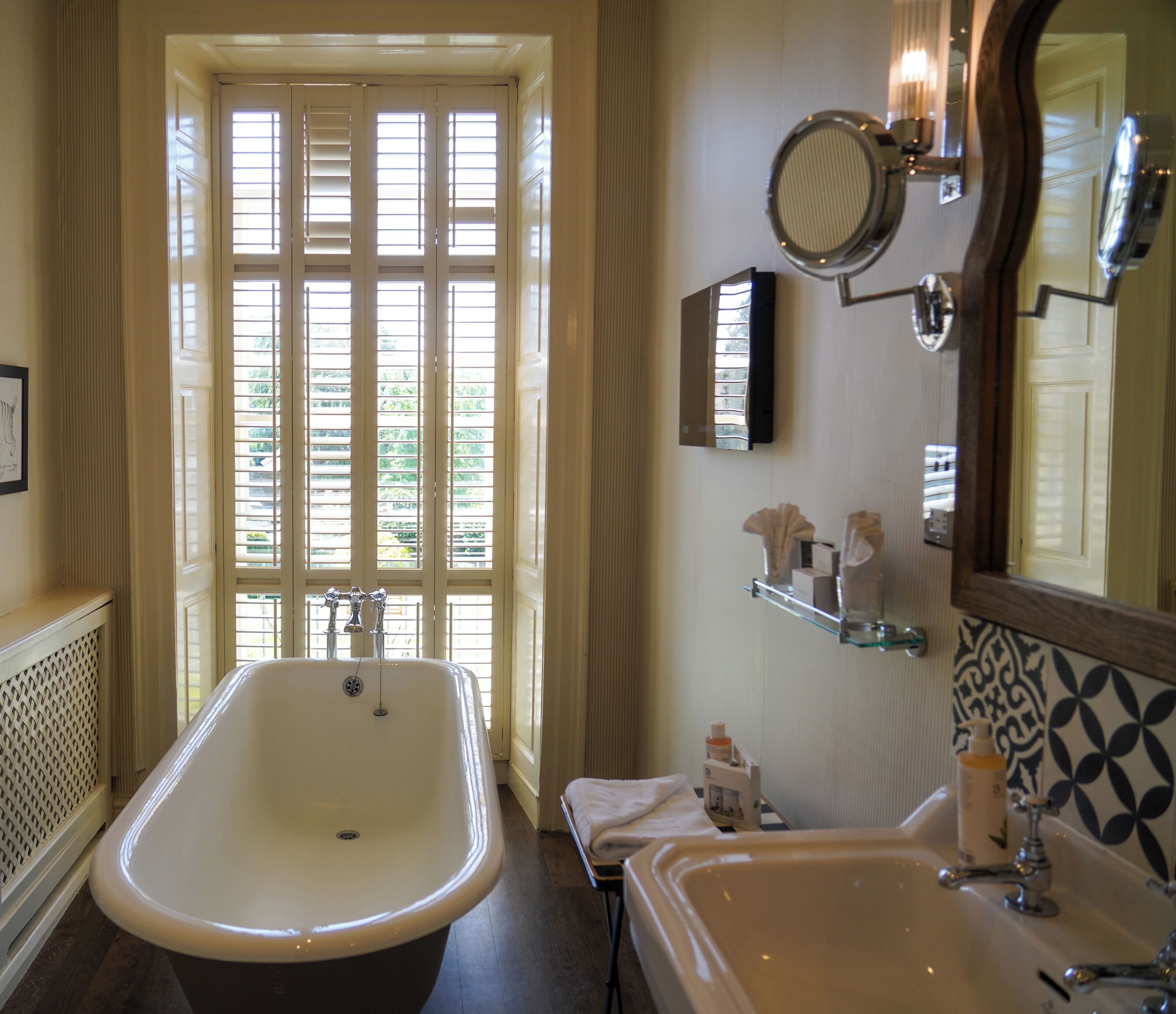 deluxe double room | bathroom | designer toiletries, hair dryer, bathrobes, slippers