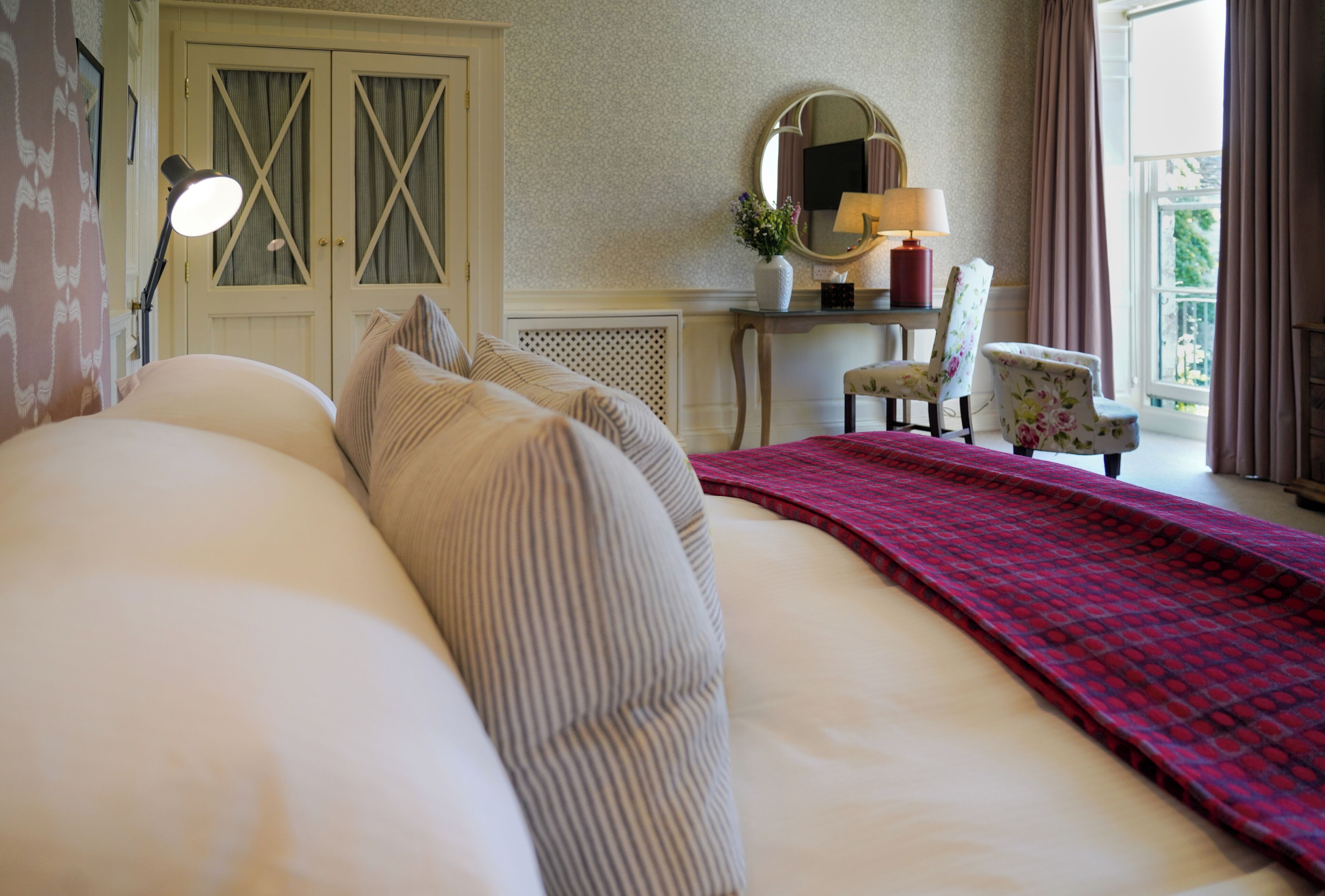 deluxe double room | individually decorated, individually furnished, iron/ironing board