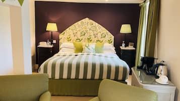 Superior Double Room | Individually decorated, individually furnished, iron/ironing board