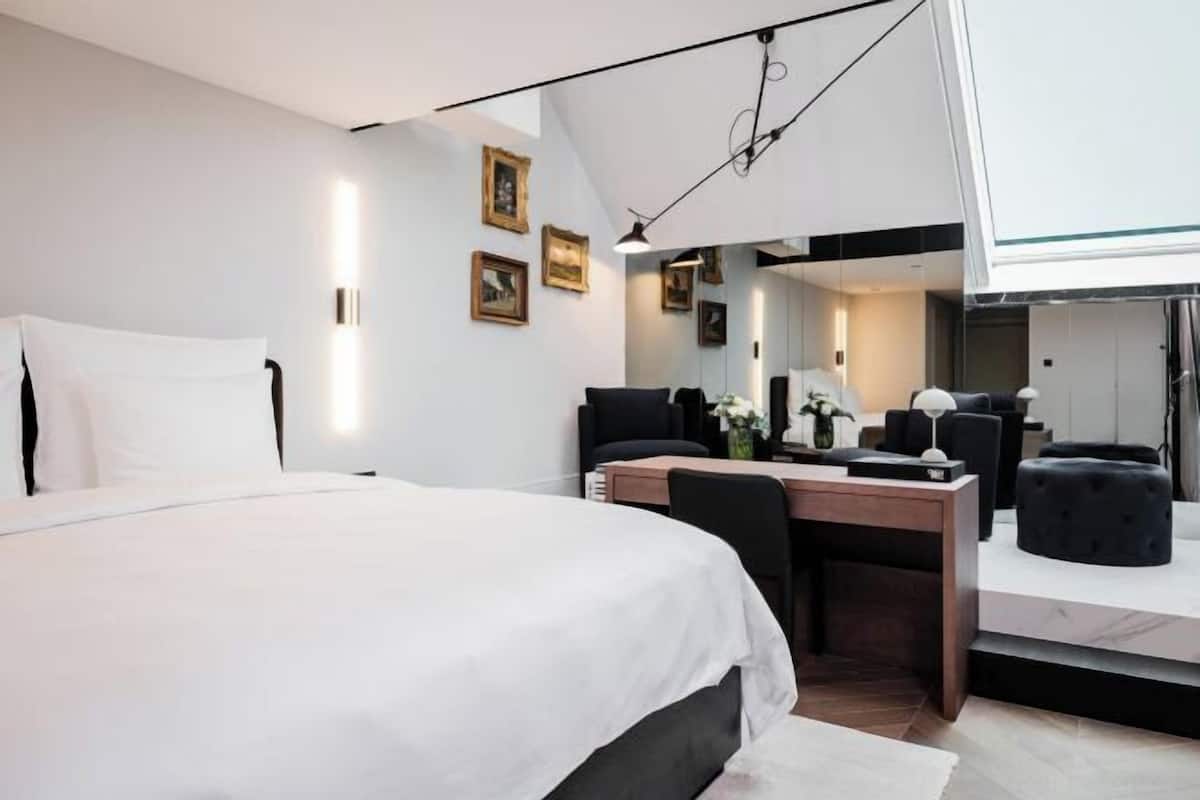 1 bedroom, premium bedding, down duvets, pillow-top beds
