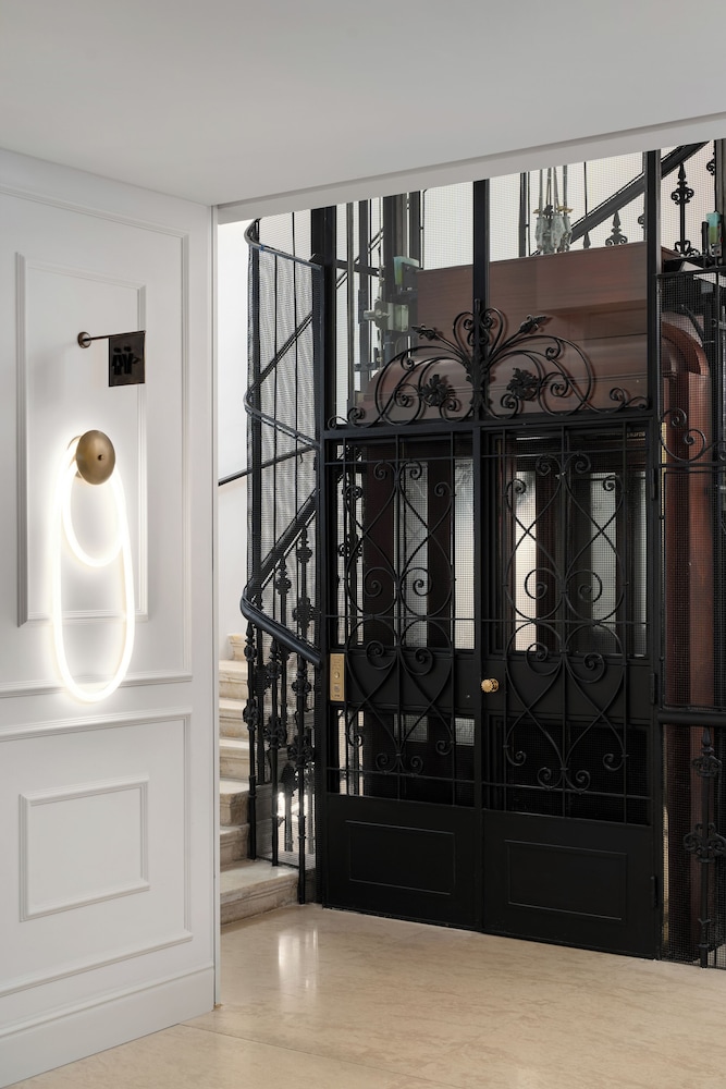 The Ring Hotel by null