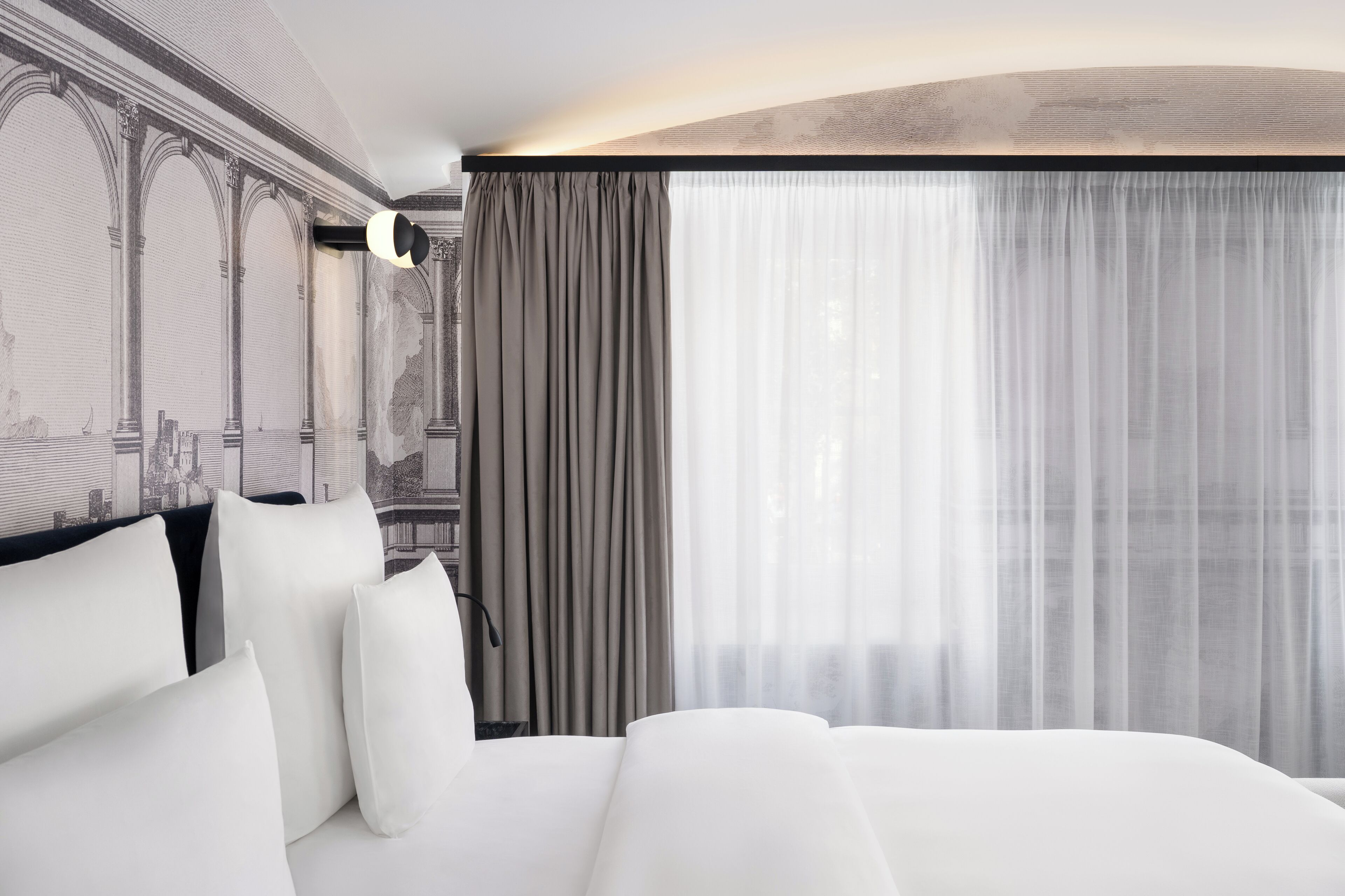 Habitación Deluxe | Ropa de cama de alta calidad, edredón, camas con pillow-top y minibar 