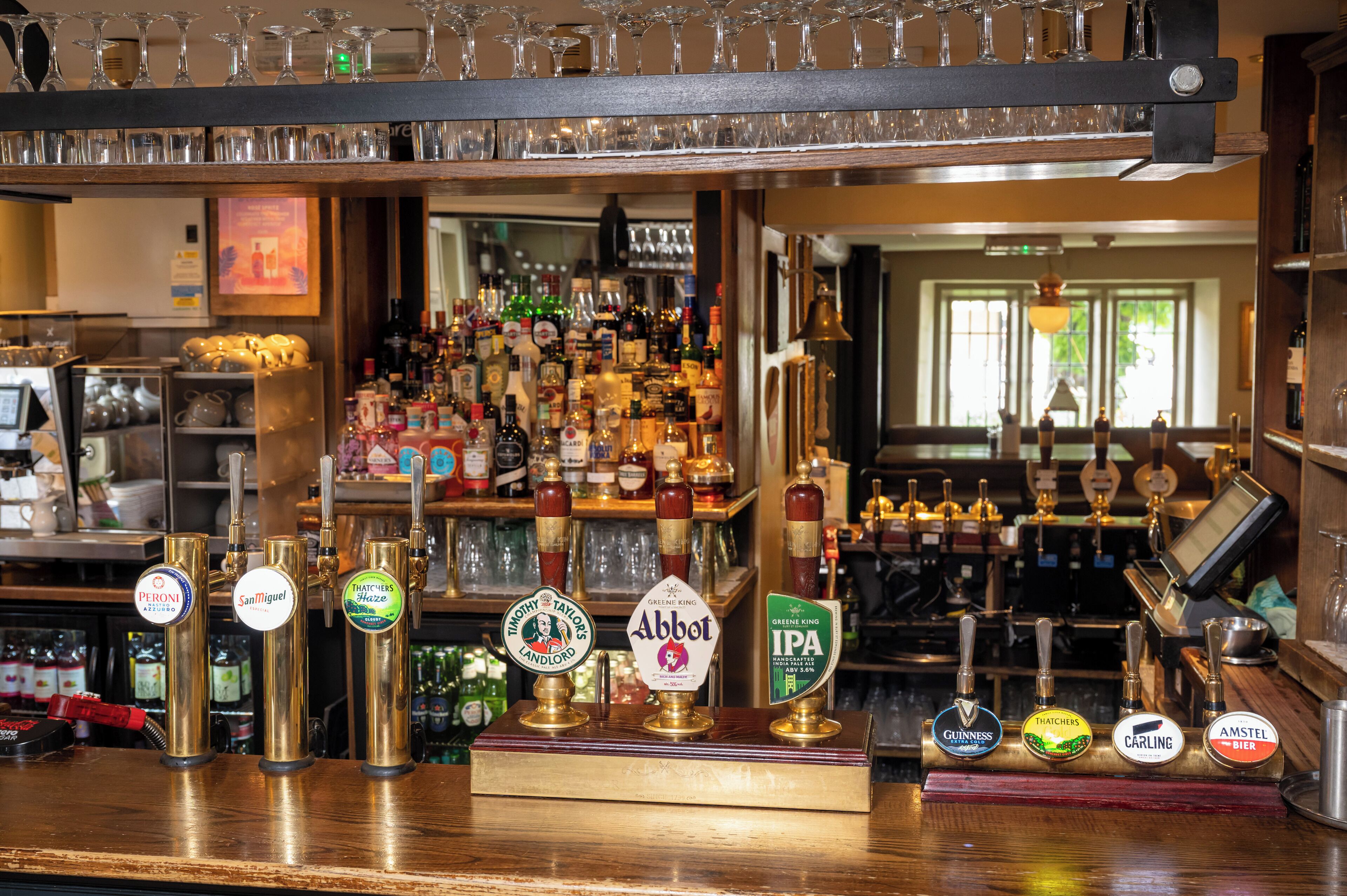 Foto - Cross Hands Hotel by Greene King Inns