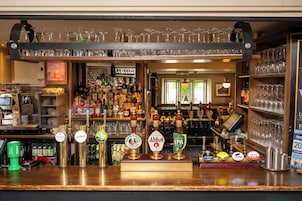 Bar (en el alojamiento)